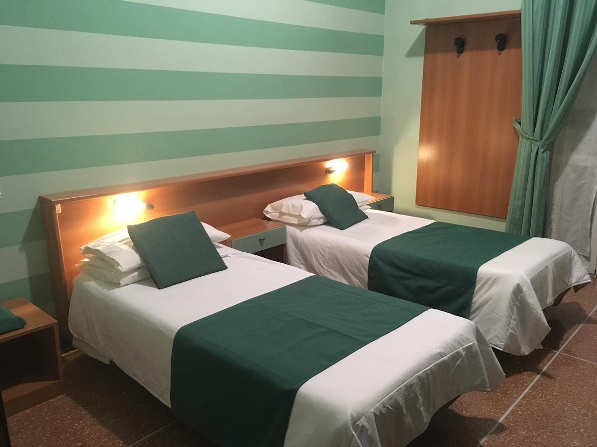 Albergo Glory Borghetto Santo Spirito Exteriér fotografie