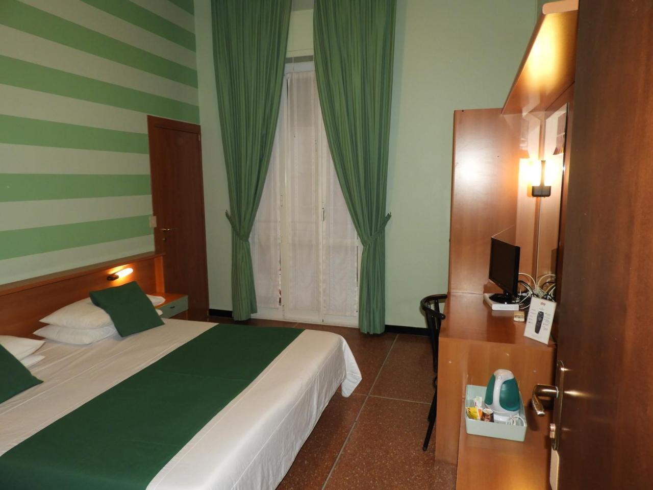 Albergo Glory Borghetto Santo Spirito Exteriér fotografie